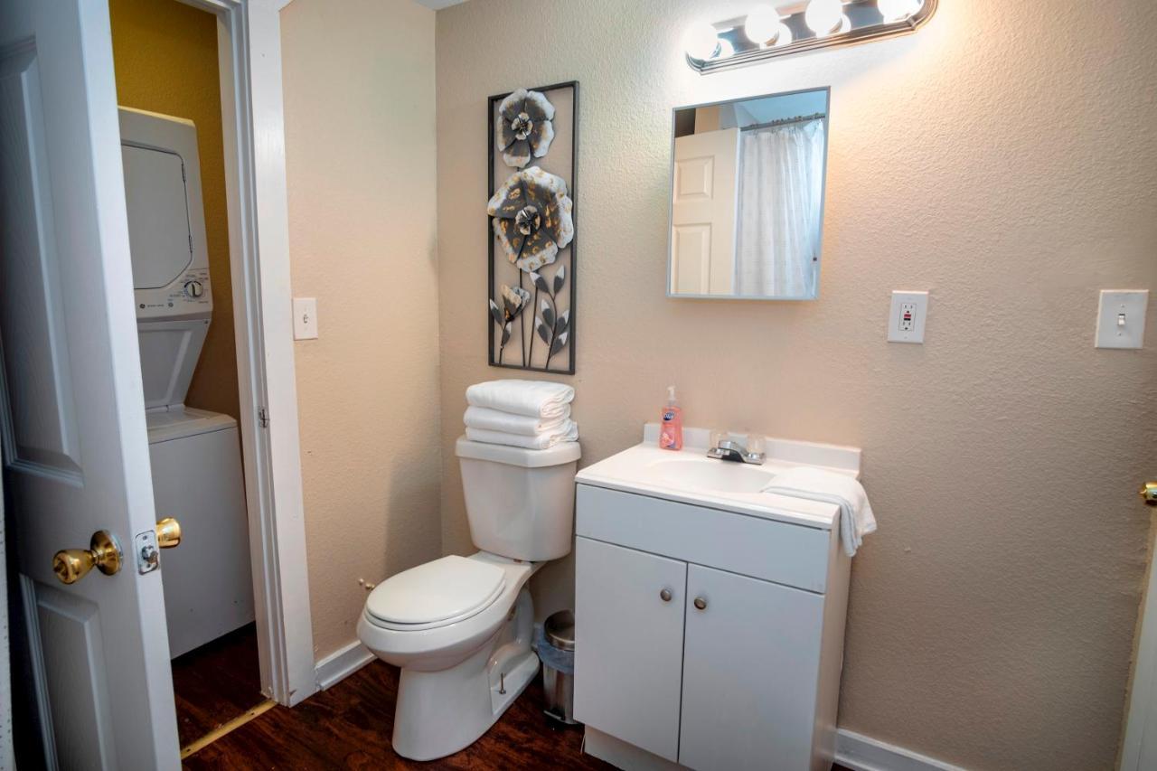 Cozy Downtown Guest House 2BR/1BA Sleeps 8 San Antonio Zewnętrze zdjęcie
